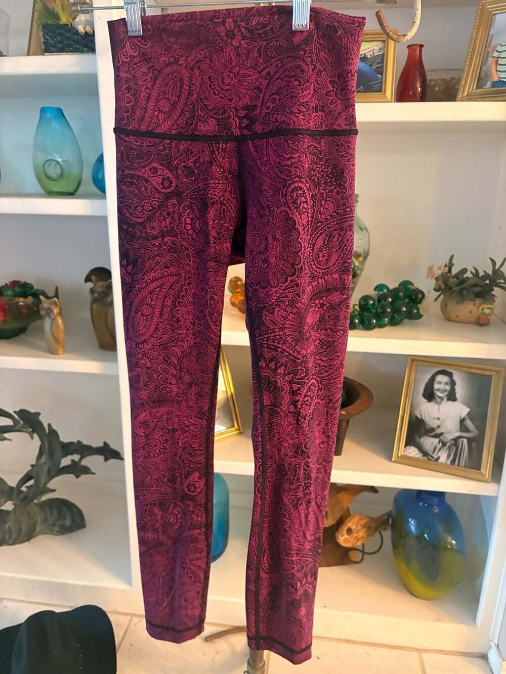 Lululemon High Times Legging Size 4 Antique Paisley Deep Fuchsia Black